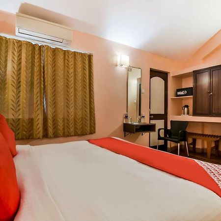 Oyo 807 Hotel Gopika International Goa ภายนอก รูปภาพ