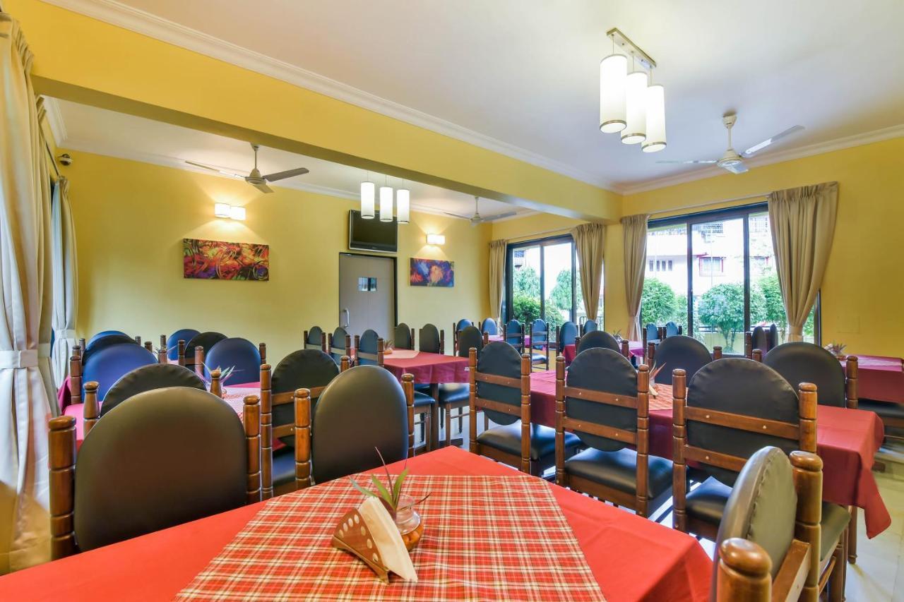 Oyo 807 Hotel Gopika International Goa ภายนอก รูปภาพ